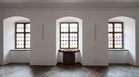 Colored decorative windows at the TUM Science and Study Center Raitenhaslach.